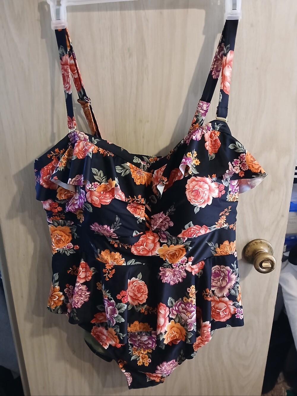 WOMAN'S PLUS SIZE 3X TERRA & SKY BLACK FLORAL ONE-PIECE SWIMSUIT WITH RUFFLE